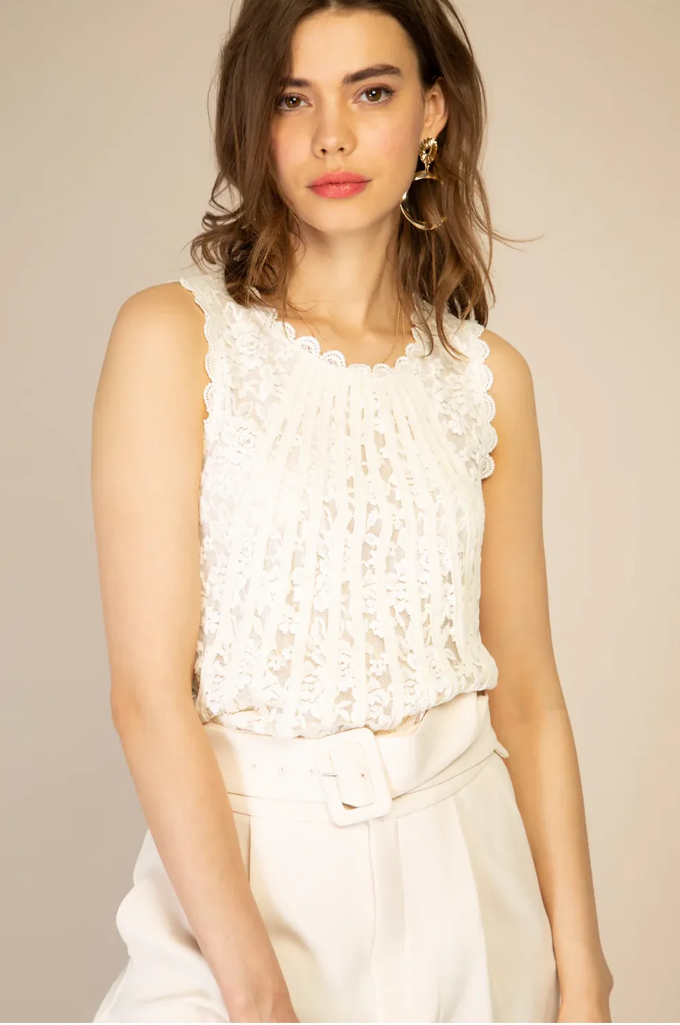 Anais sleeveless lace top
