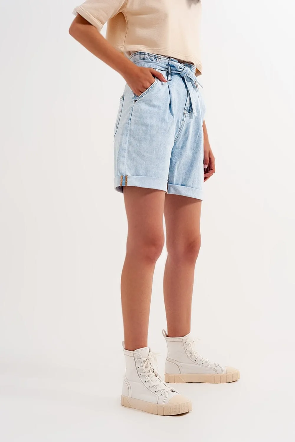 Denim Shorts With Light Blue Wash And Waist Tie