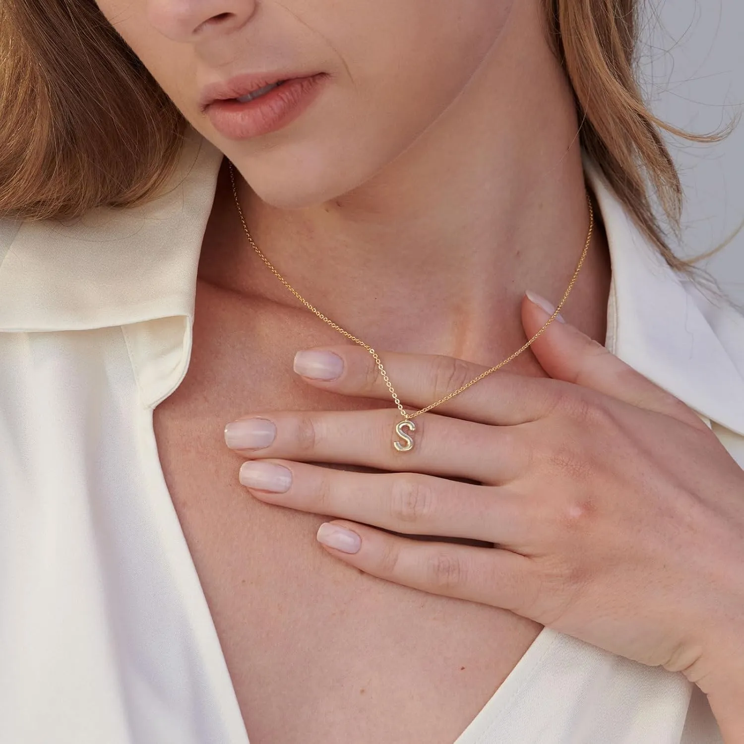 HANLI Initial Necklaces for Women - 14k Gold Plated Dainty Letter Necklace Simple Alphabet A-Z Necklace Personalized Monogram Name Necklace for Women Jewelry