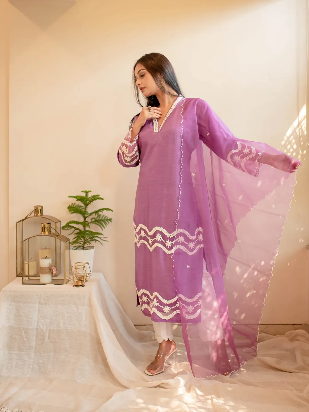 Lilac & White Silk Thread Embroidered Kurta Set