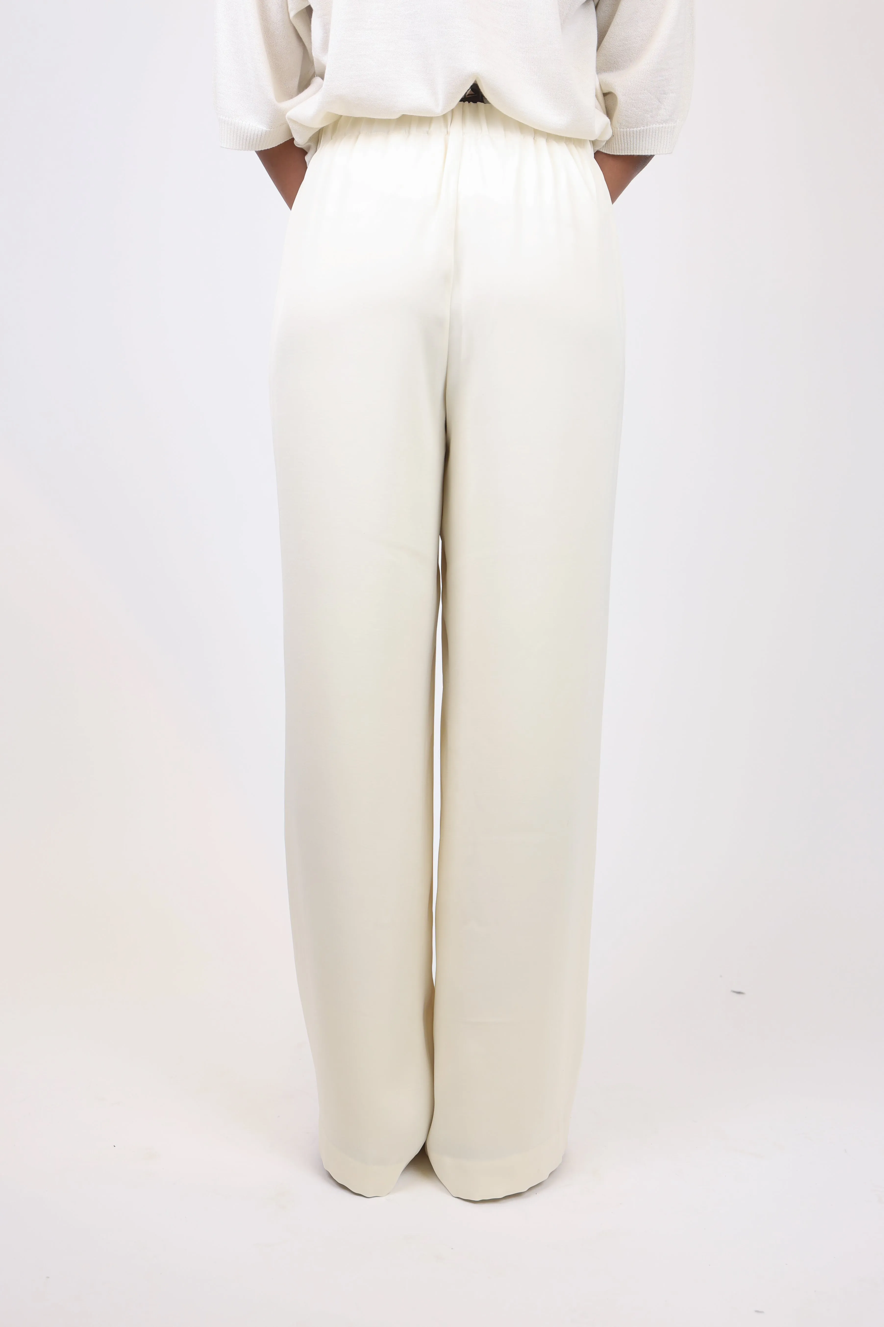 Olivia Pant