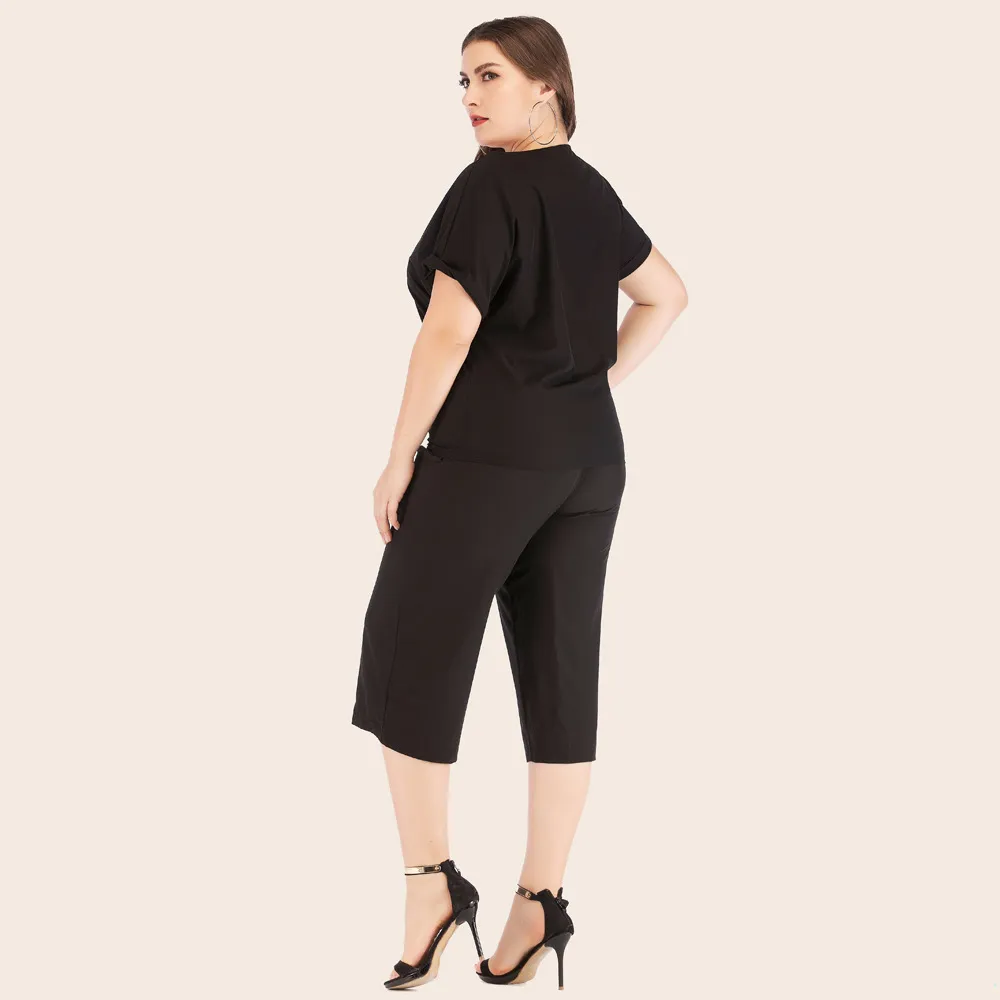 Plus Size Round Neck T-Shirt & Drawstring Wide-Leg Capris Set
