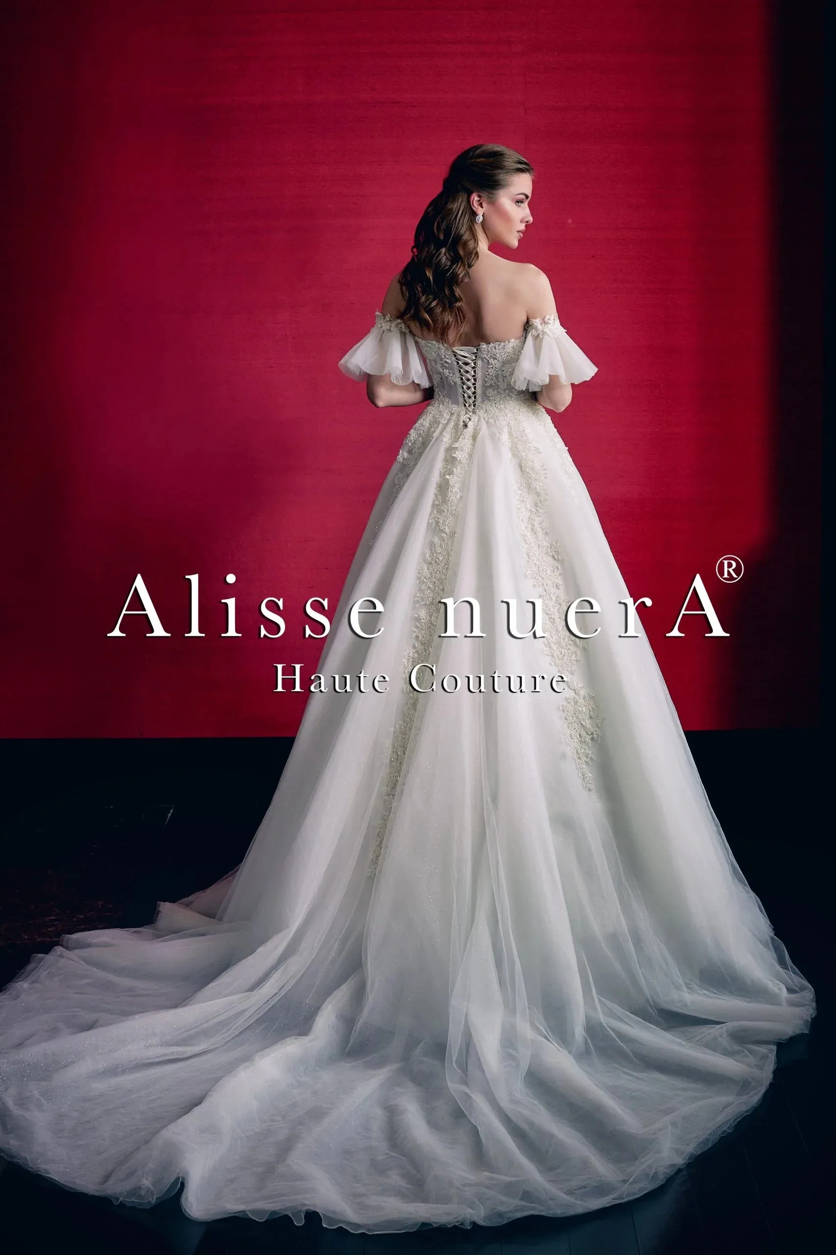 Sweetheart A Line Lace Applique Wedding Dress with Detachable Short Ruffle Sleeve