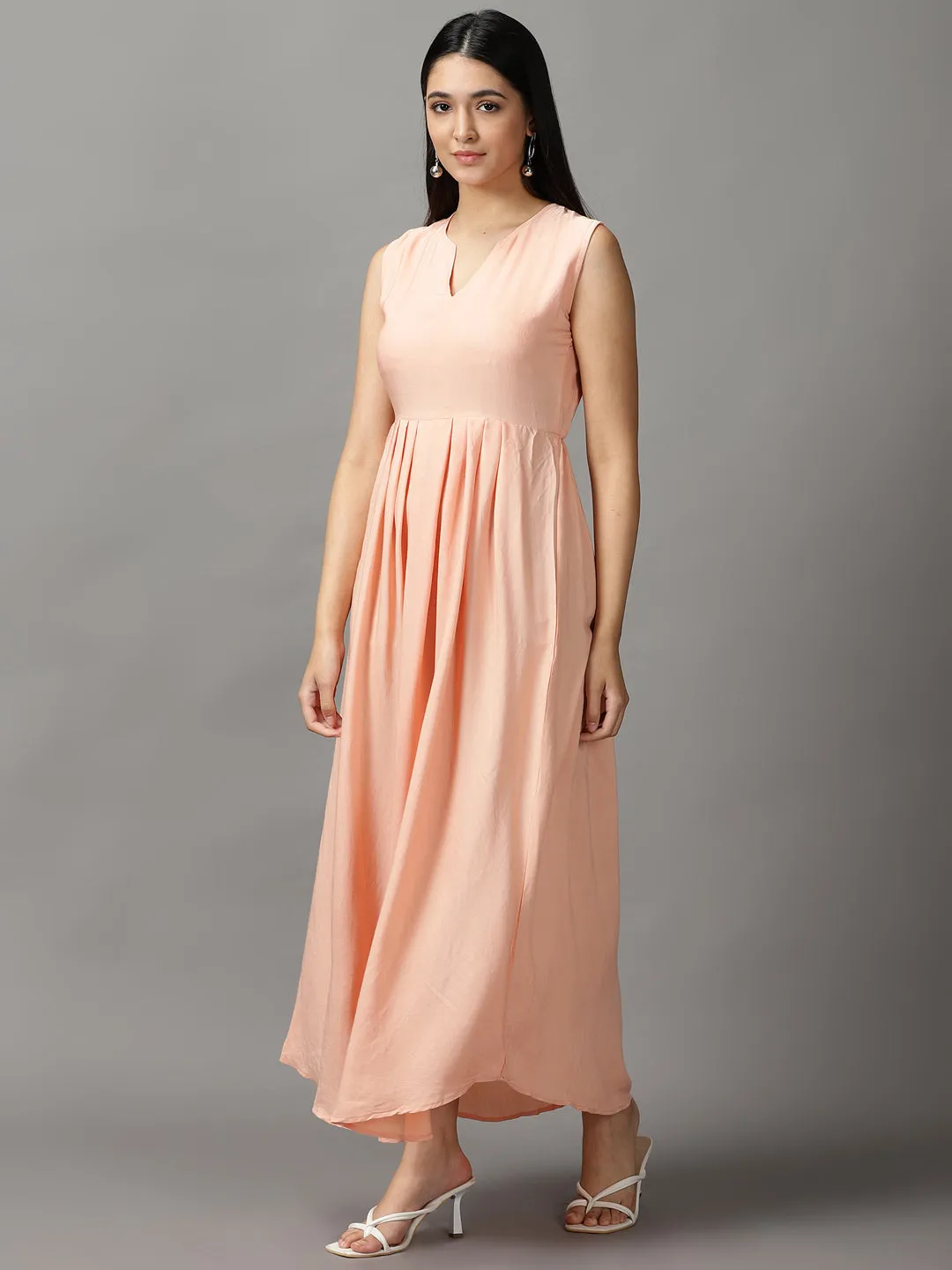 Women Peach Sleeveless Fit and Flare Round Neck Maxi Dress