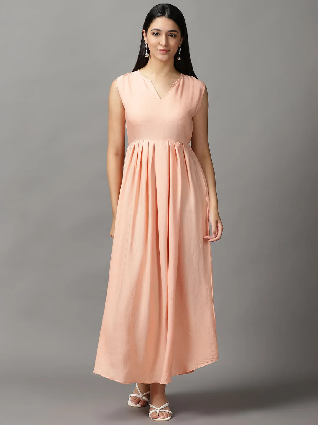 Women Peach Sleeveless Fit and Flare Round Neck Maxi Dress